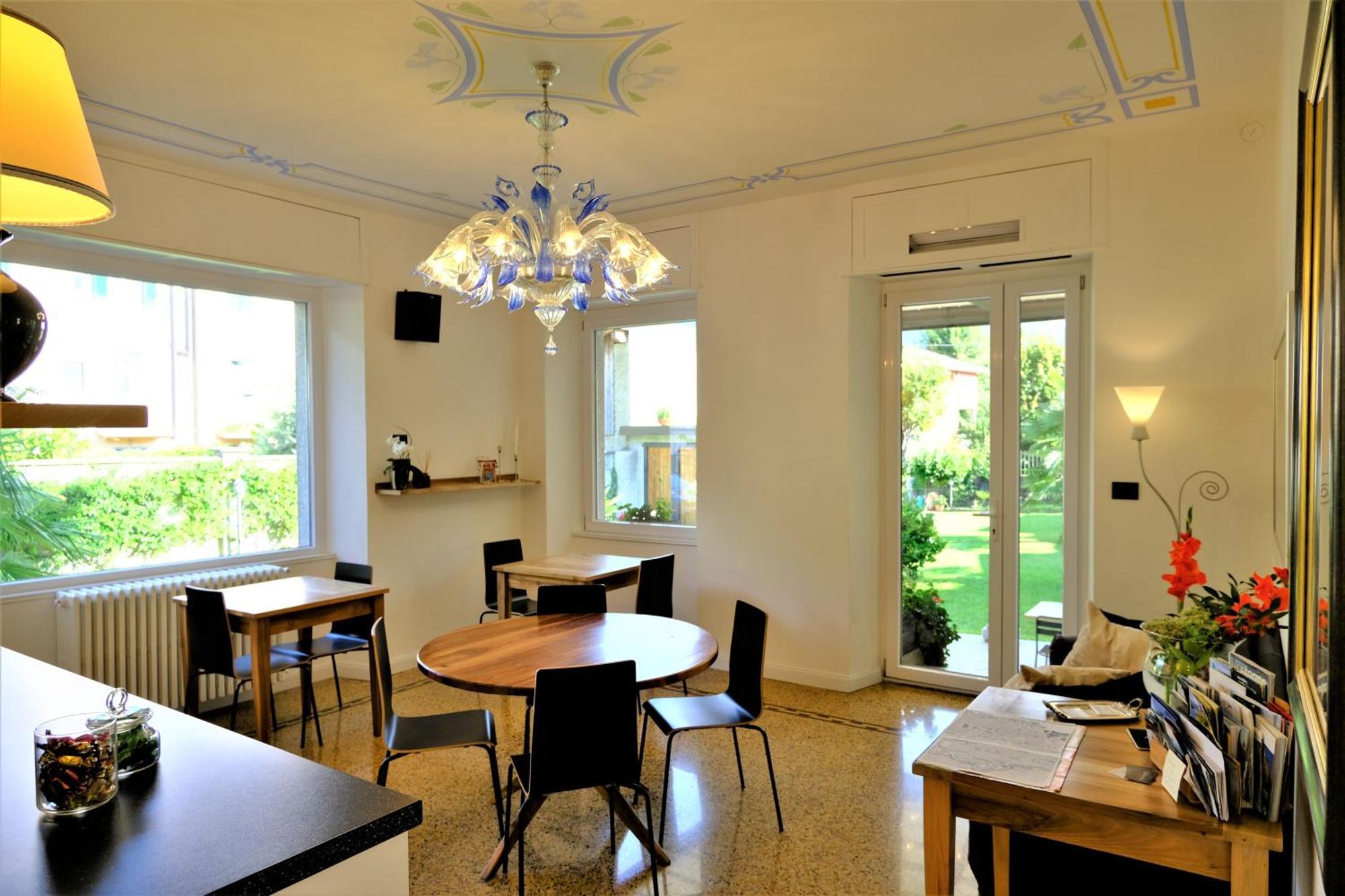 Residenza Laurum B&B Mandello del Lario Exterior foto