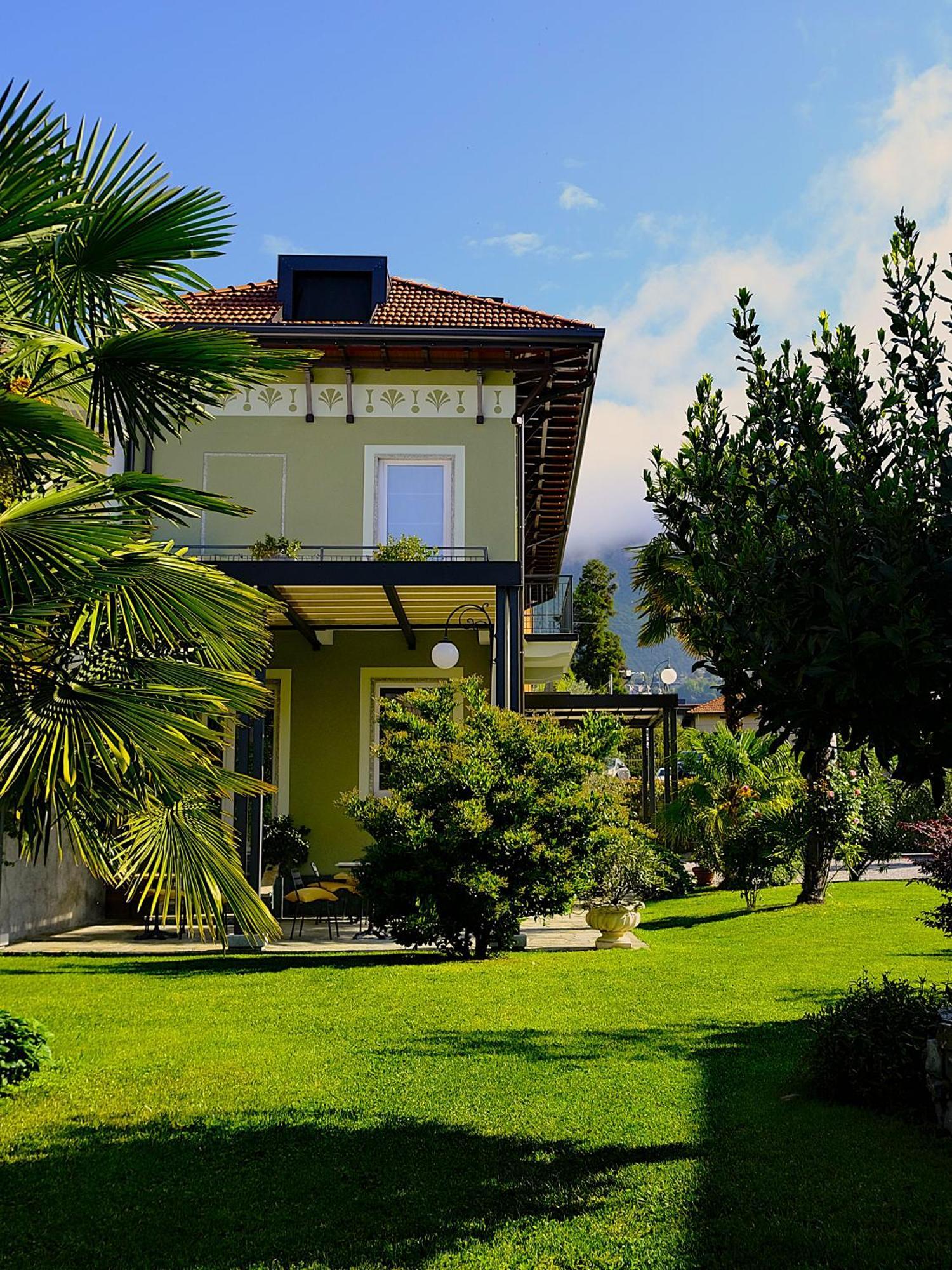 Residenza Laurum B&B Mandello del Lario Exterior foto